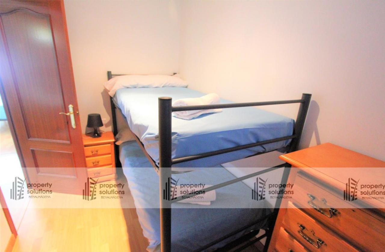 La Carihuela - Apartamento De 3 Dormitorios -A 300Mtrs De La Playa Torremolinos Kültér fotó